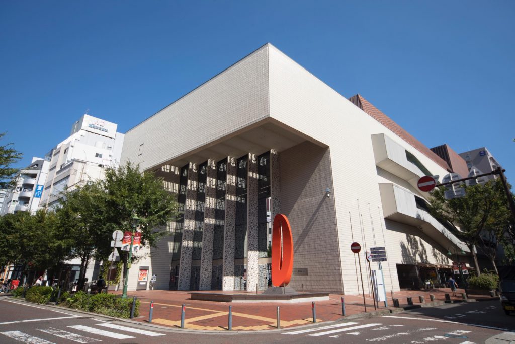 関内ホールの画像01