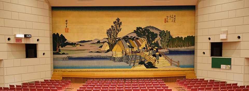 保土ケ谷公会堂の画像02