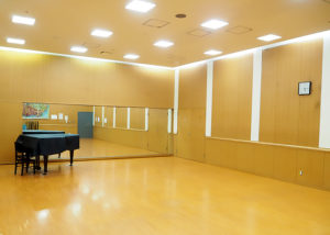 栄公会堂の画像03