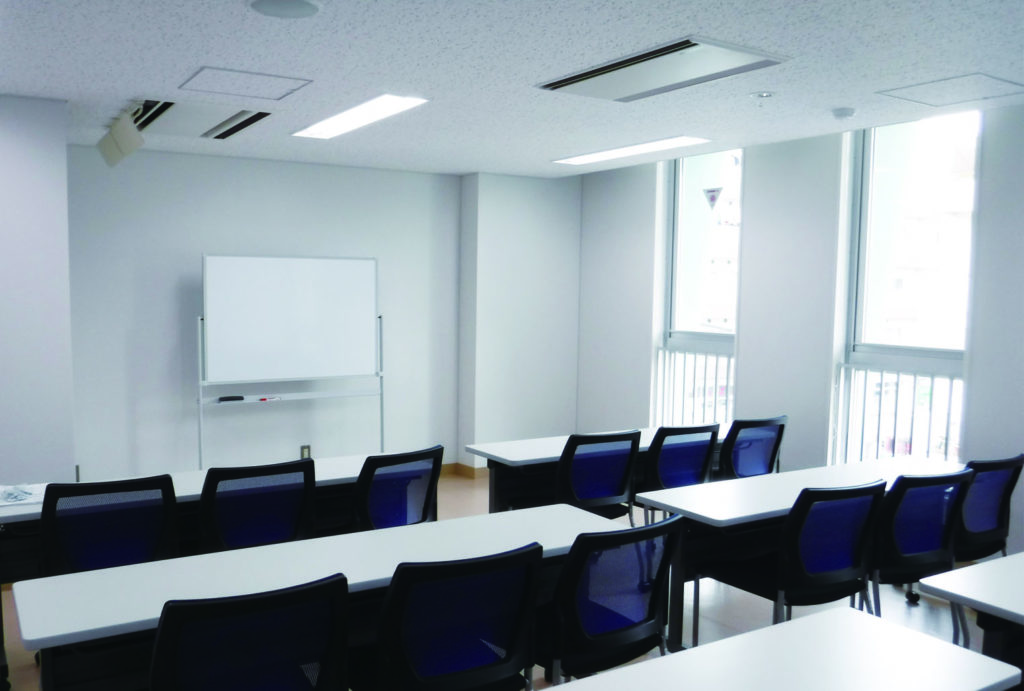 緑公会堂の画像03