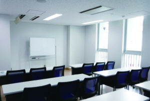 緑公会堂の画像03