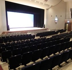 西公会堂の画像02