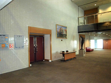 鶴見公会堂の画像02