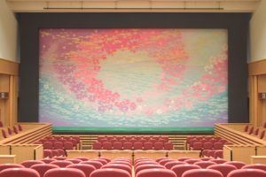 アートスポット巡り～緞帳に込められた地域の歴史や人々の想い～