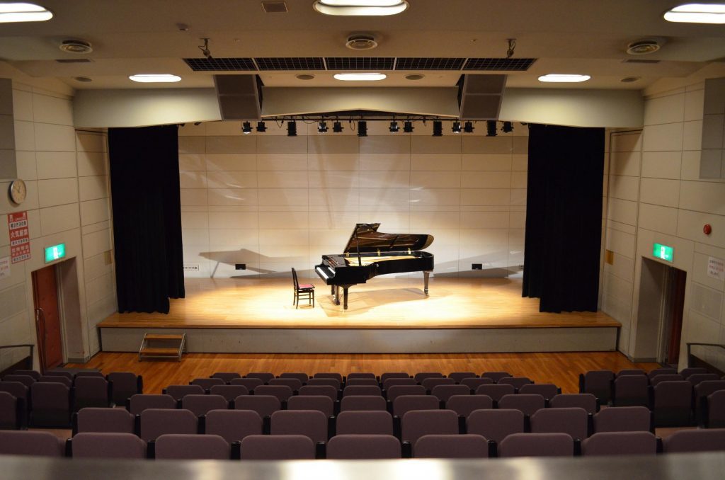 岩間市民プラザの画像02