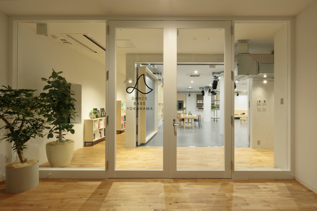 Dance Base Yokohamaの画像01