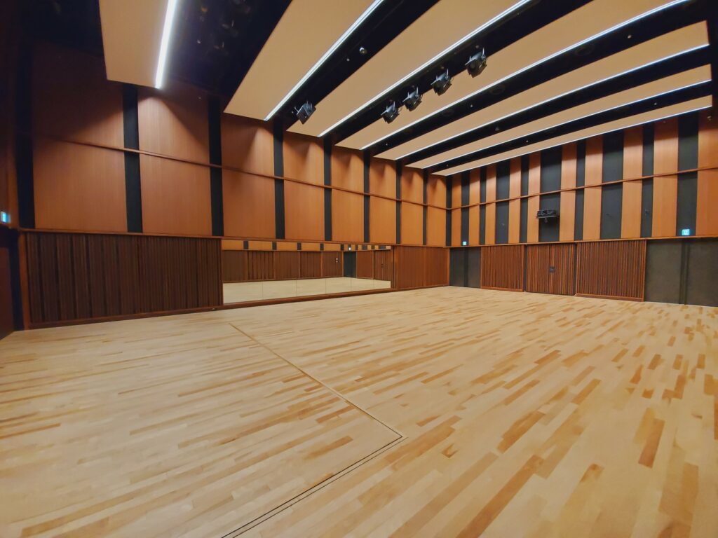 横浜市瀬谷区民文化センター あじさいプラザの画像03