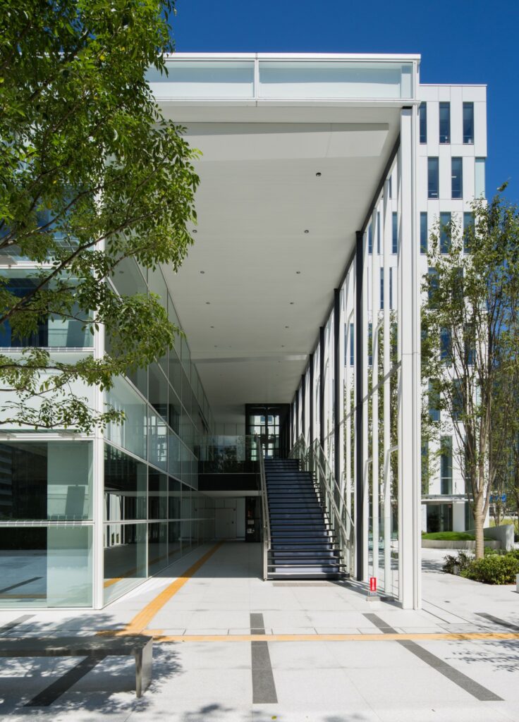 公益財団法人 鶴見輝彦育英会 みらい美術館の画像02